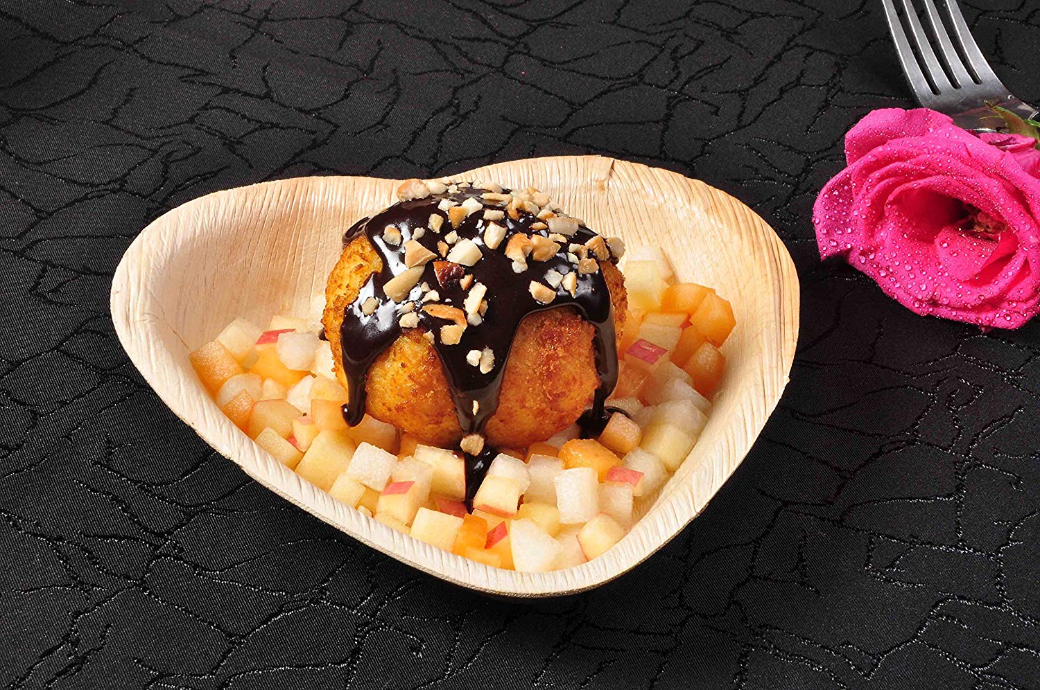 Heart Palm Leaf Plates - 6" Inch (Set of 50/100/200)